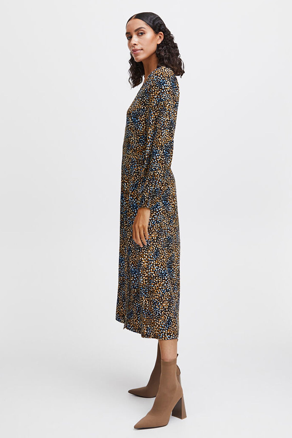 Josa V neck midi dress, nutmeg