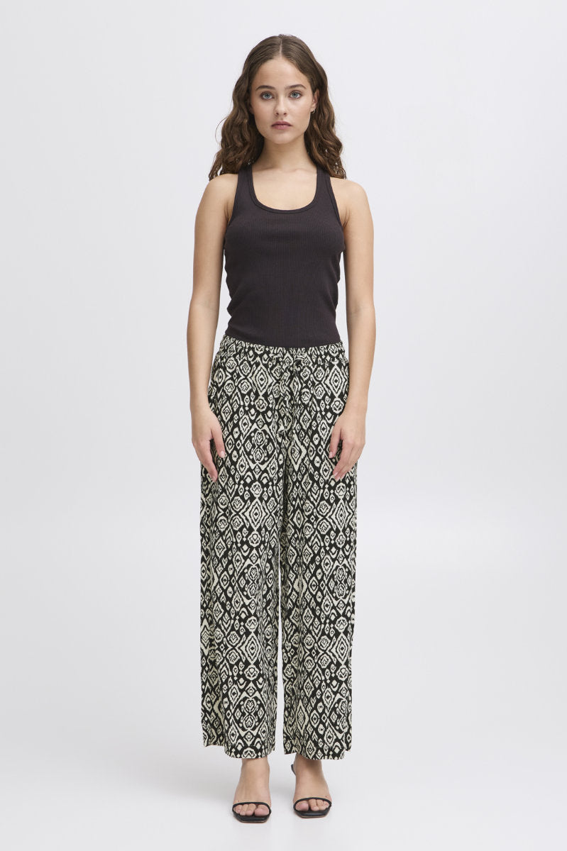 Linno copped trousers, black