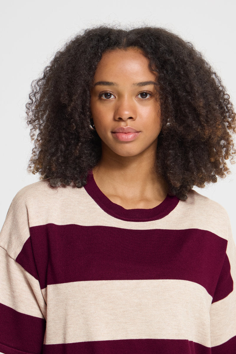 Luls boxy top, berry