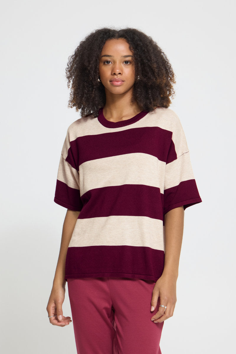 Luls boxy top, berry