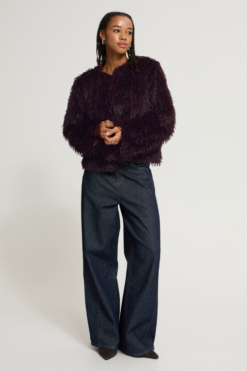 Hazina shaggy jacket, aubergine