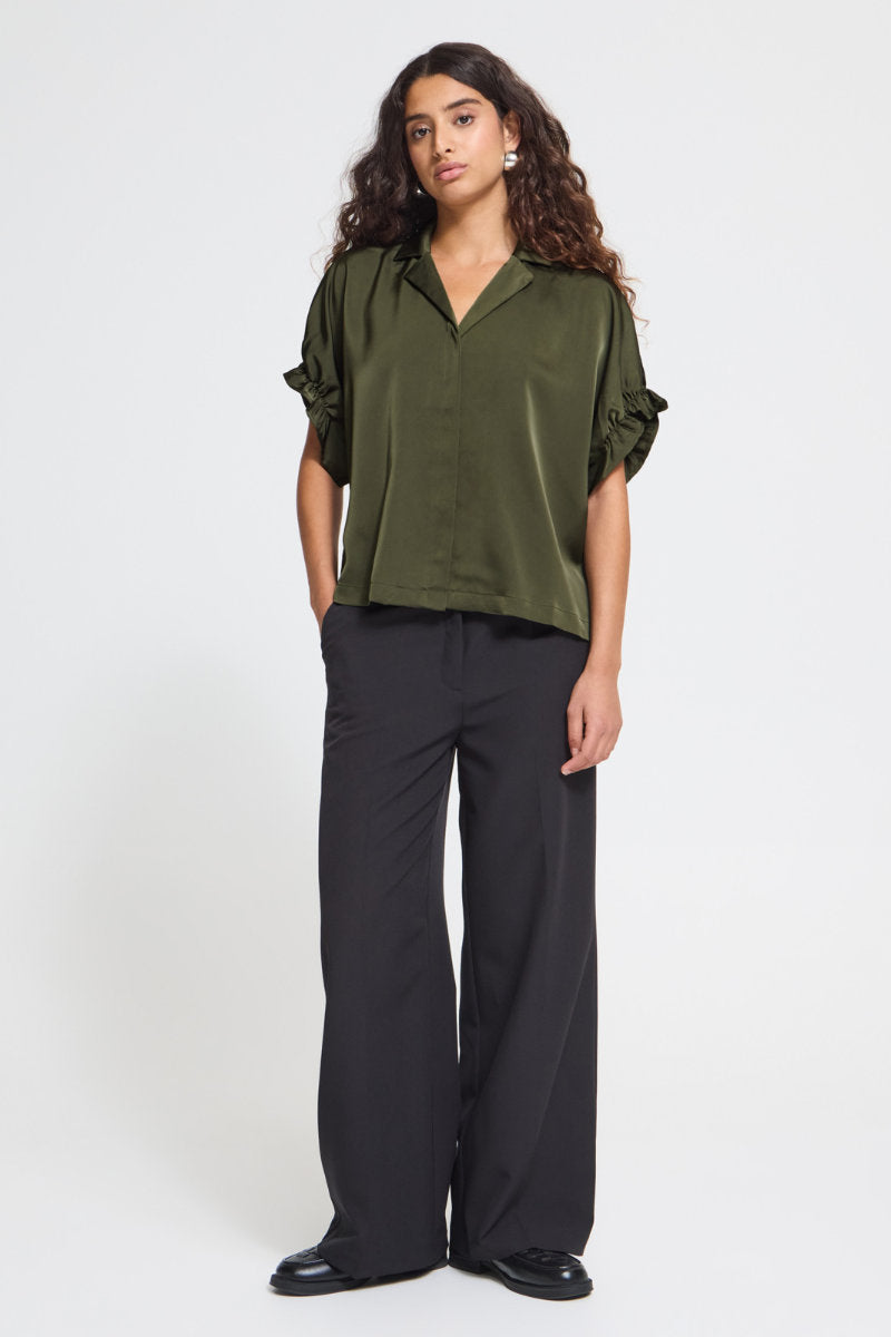 Letta blouse, dark olive