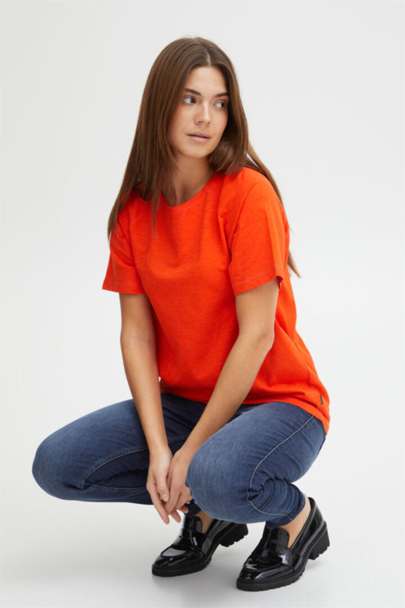 Brit tee shirt, cherry tomato