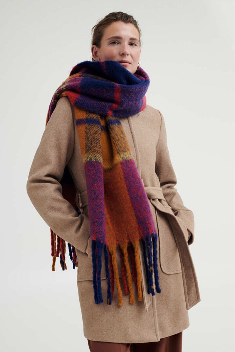 Vilna fluffy scarf, Navy