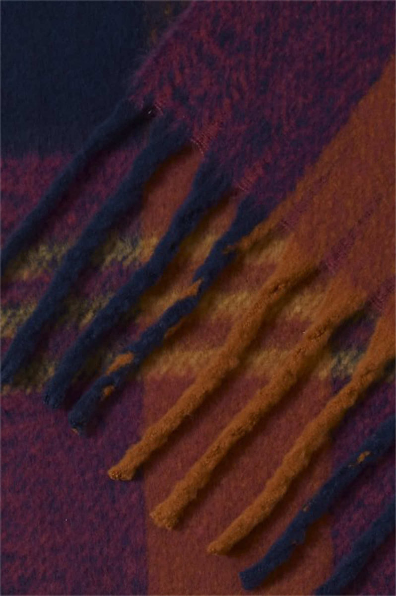 Vilna fluffy scarf, Navy