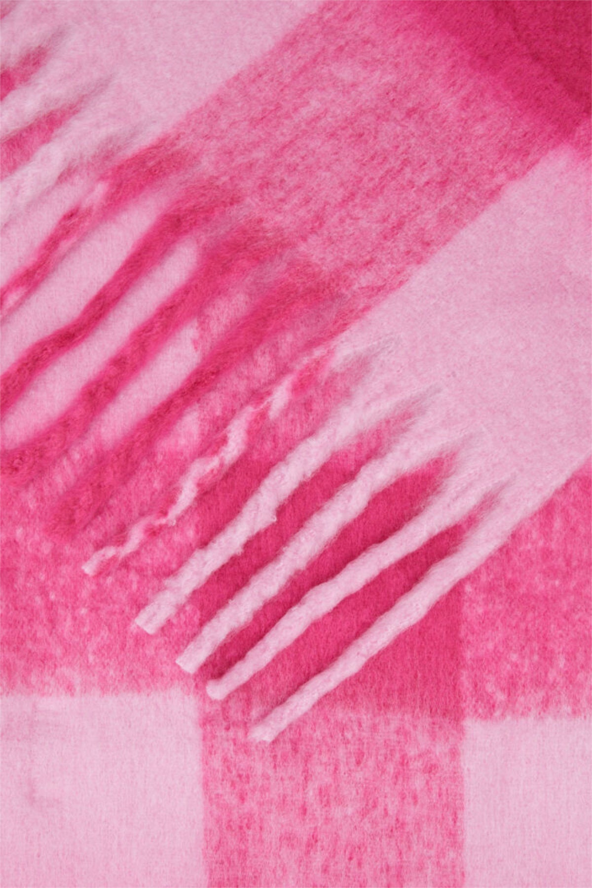 Villan Scarf, very berryb