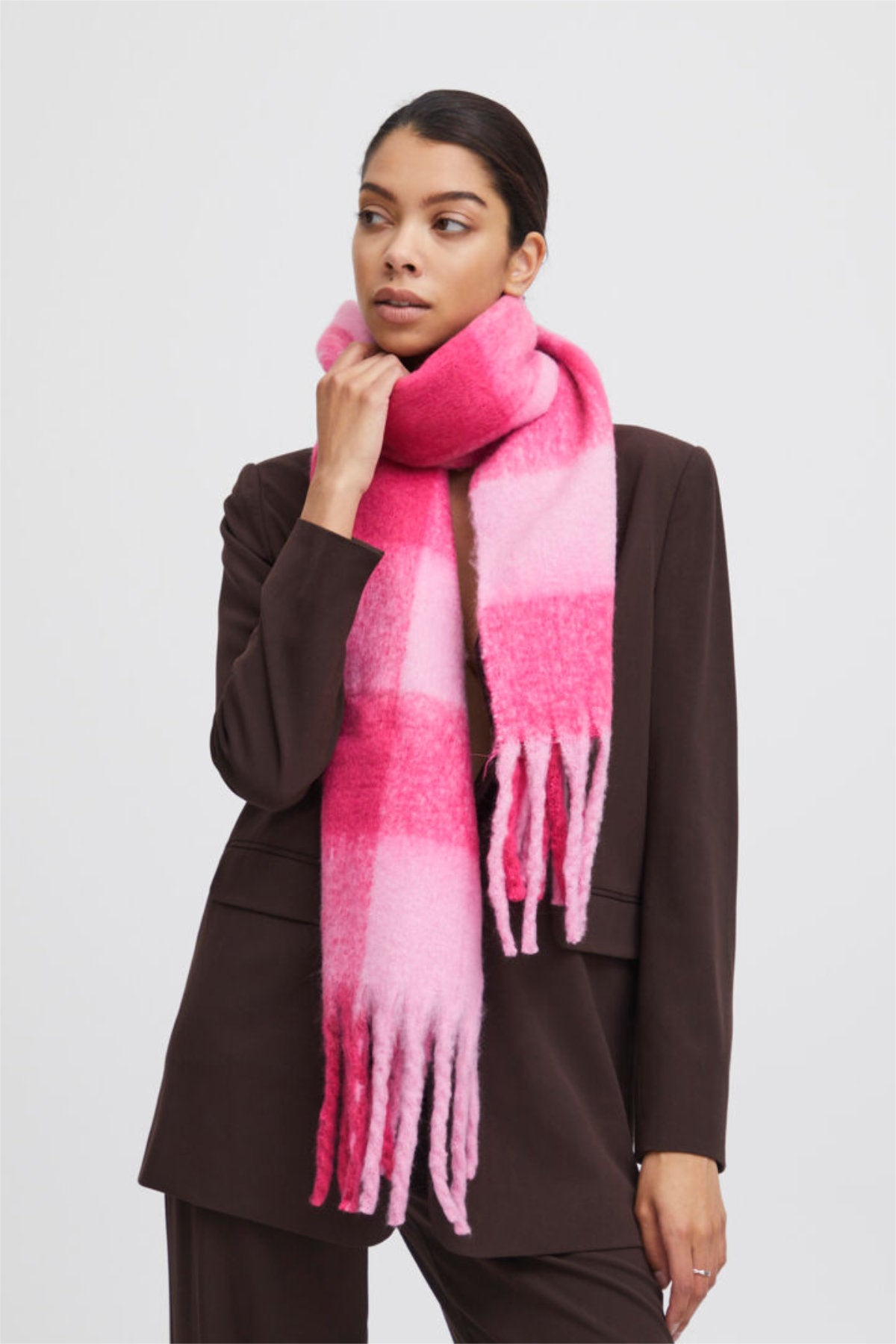 Villan Scarf, very berryb