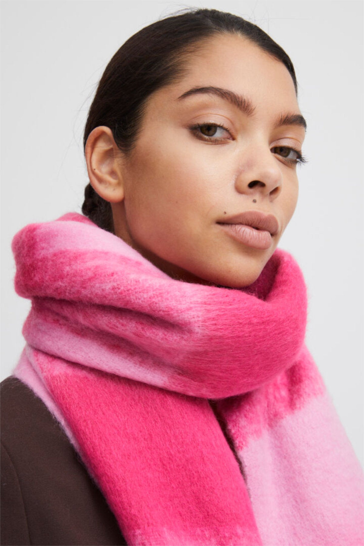 Villan Scarf, very berryb