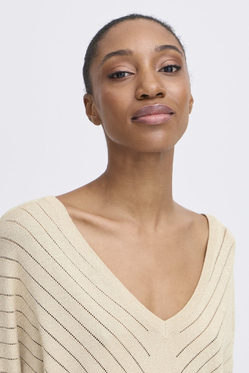 Mobbe v neck jumper, gold