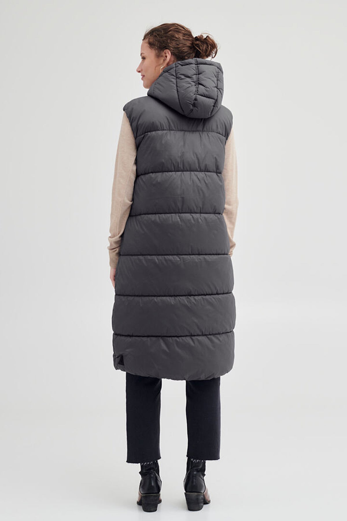 Bomina long gilet, black pearl
