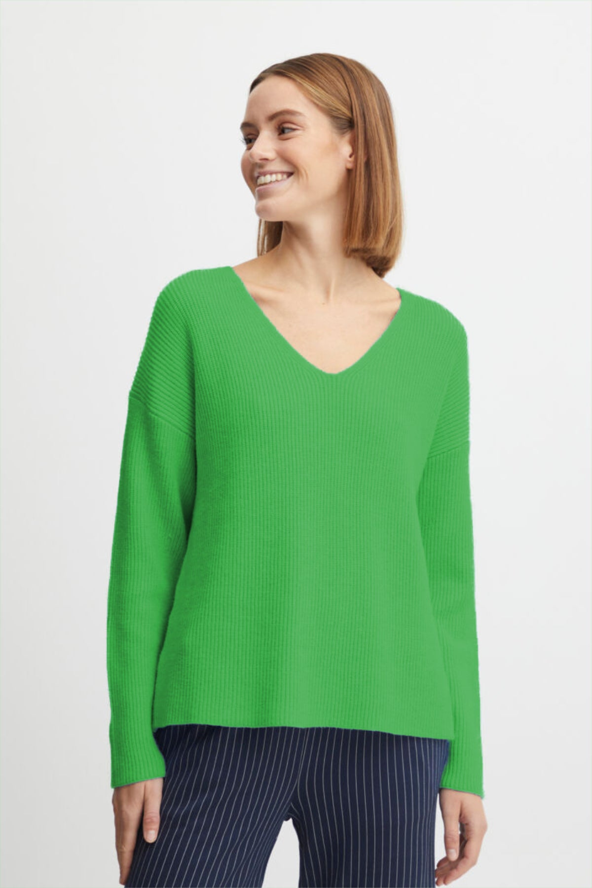 Milo V neck jumper, Ming green