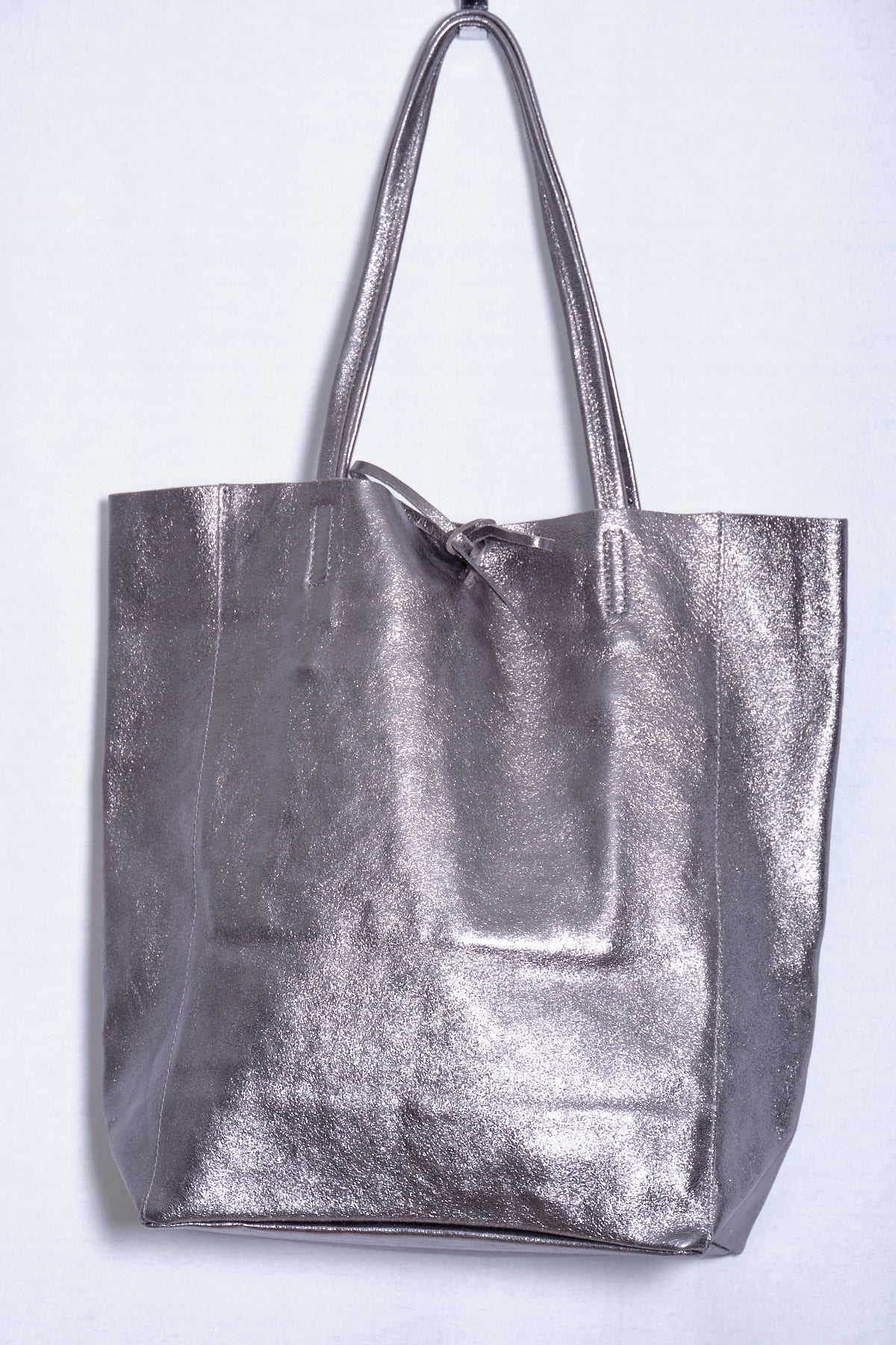 Leather bag, pewter