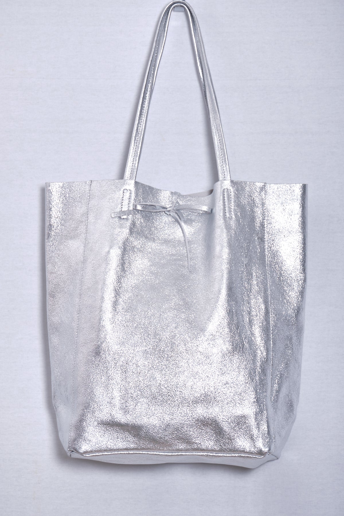 Leather bag, silver