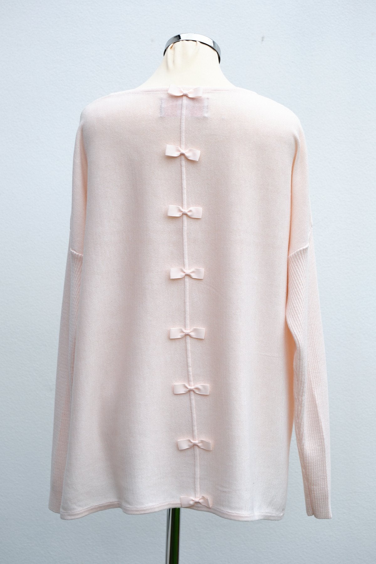 Bow back jumper, shell pink