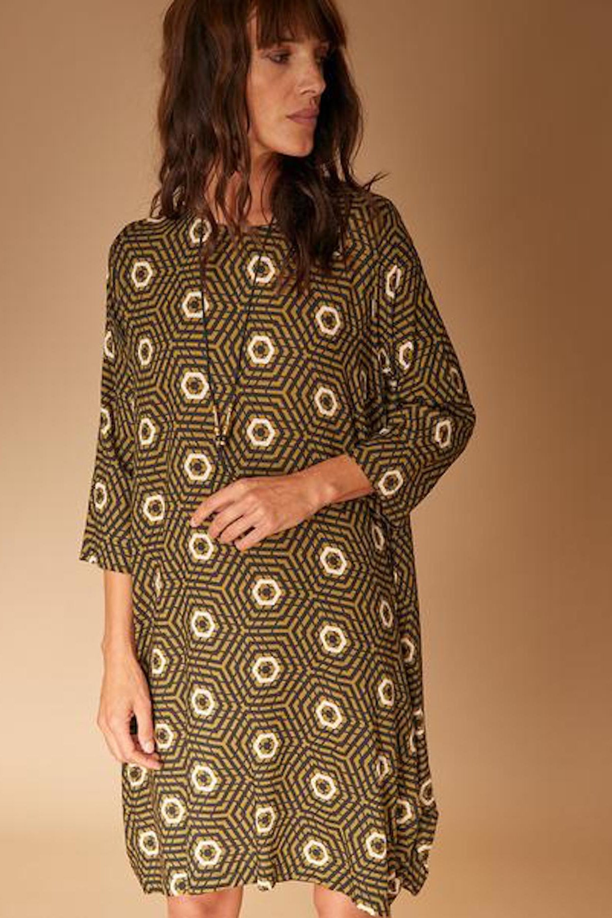 Hexagon dress, brown