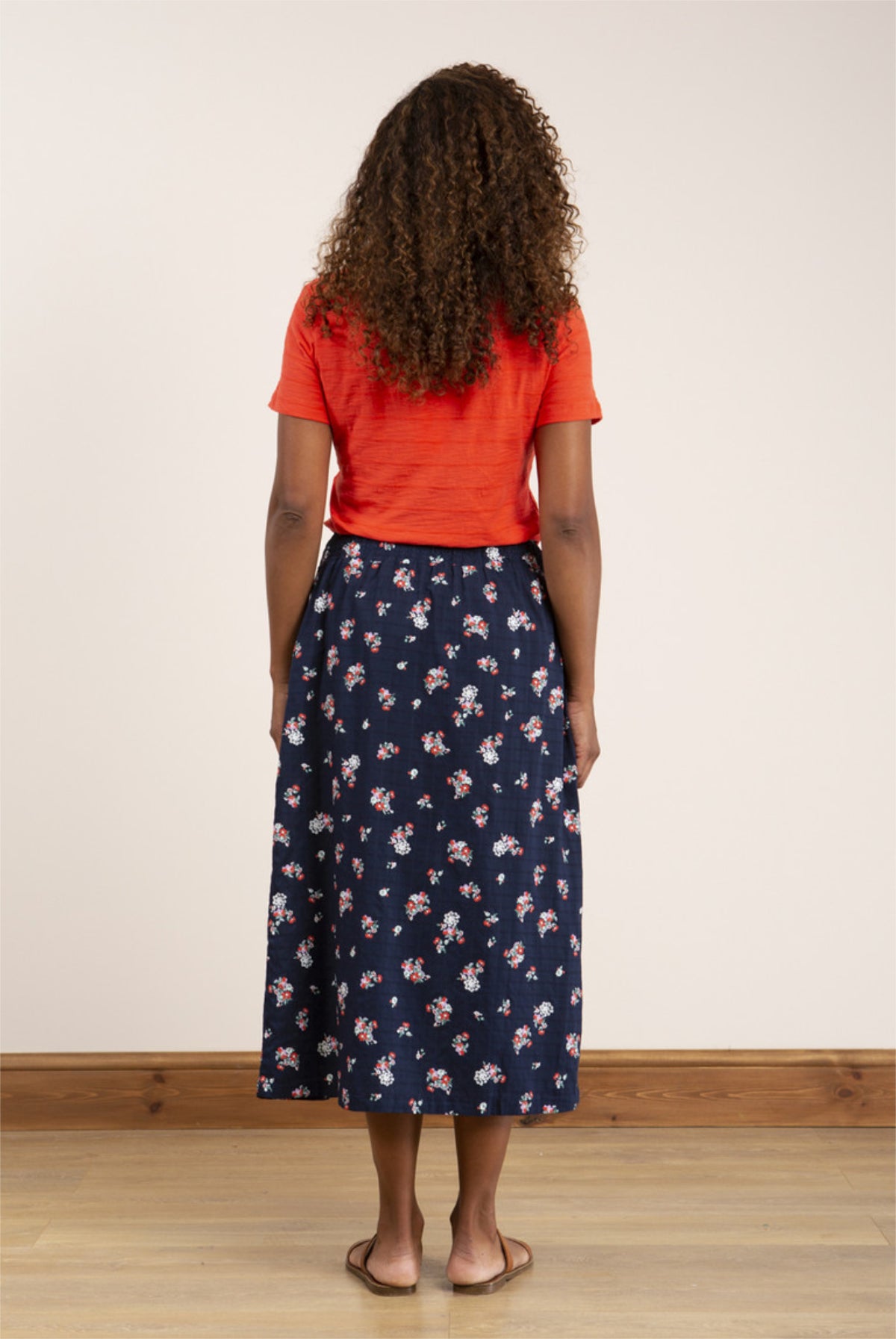 Victoria tee shirt, red