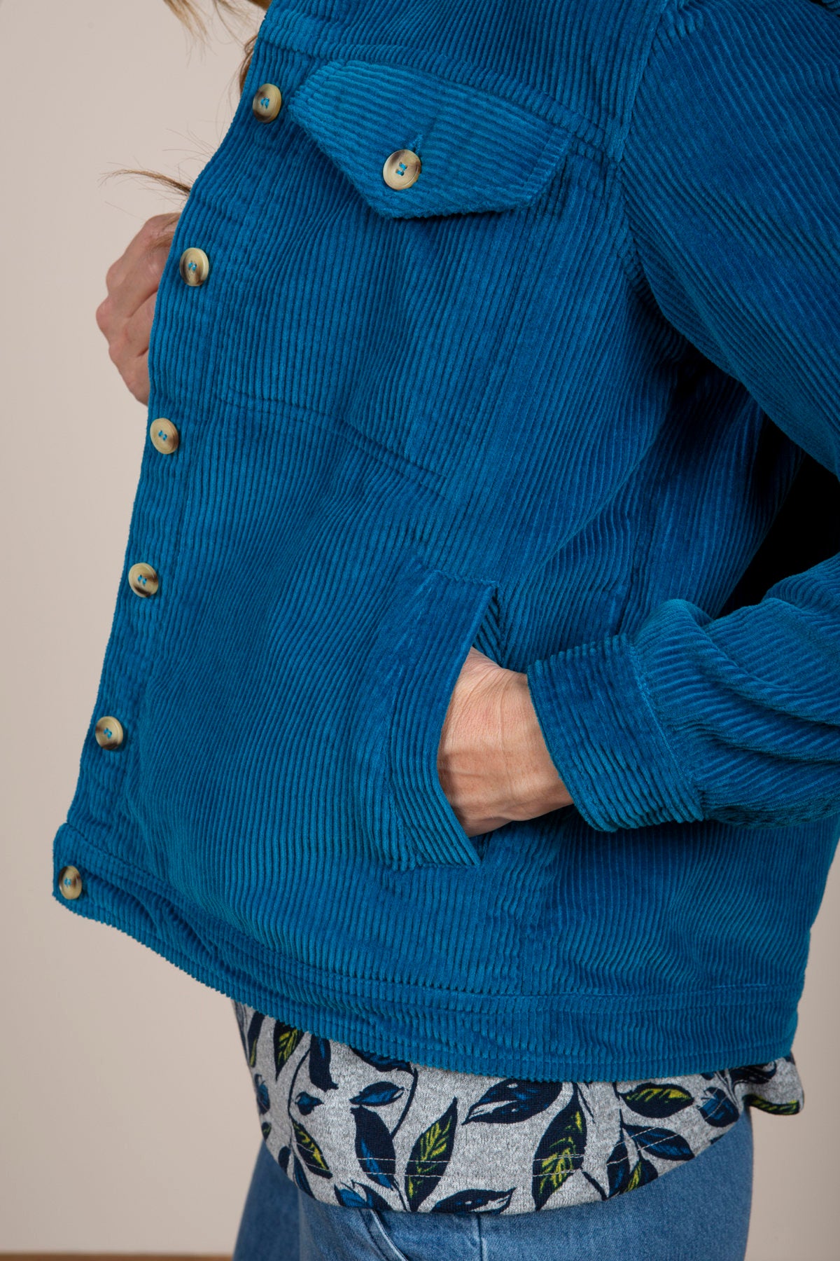 Jumbo cord jacket, teal