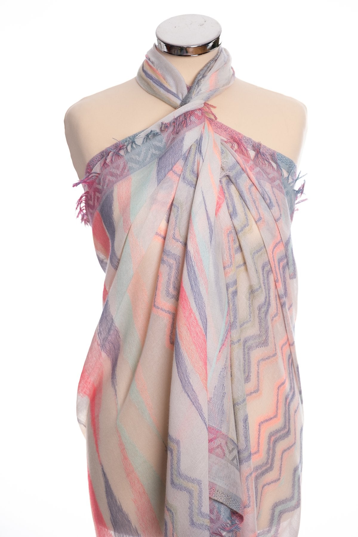 Ombre zig-zag design scarf, pink, wrap version