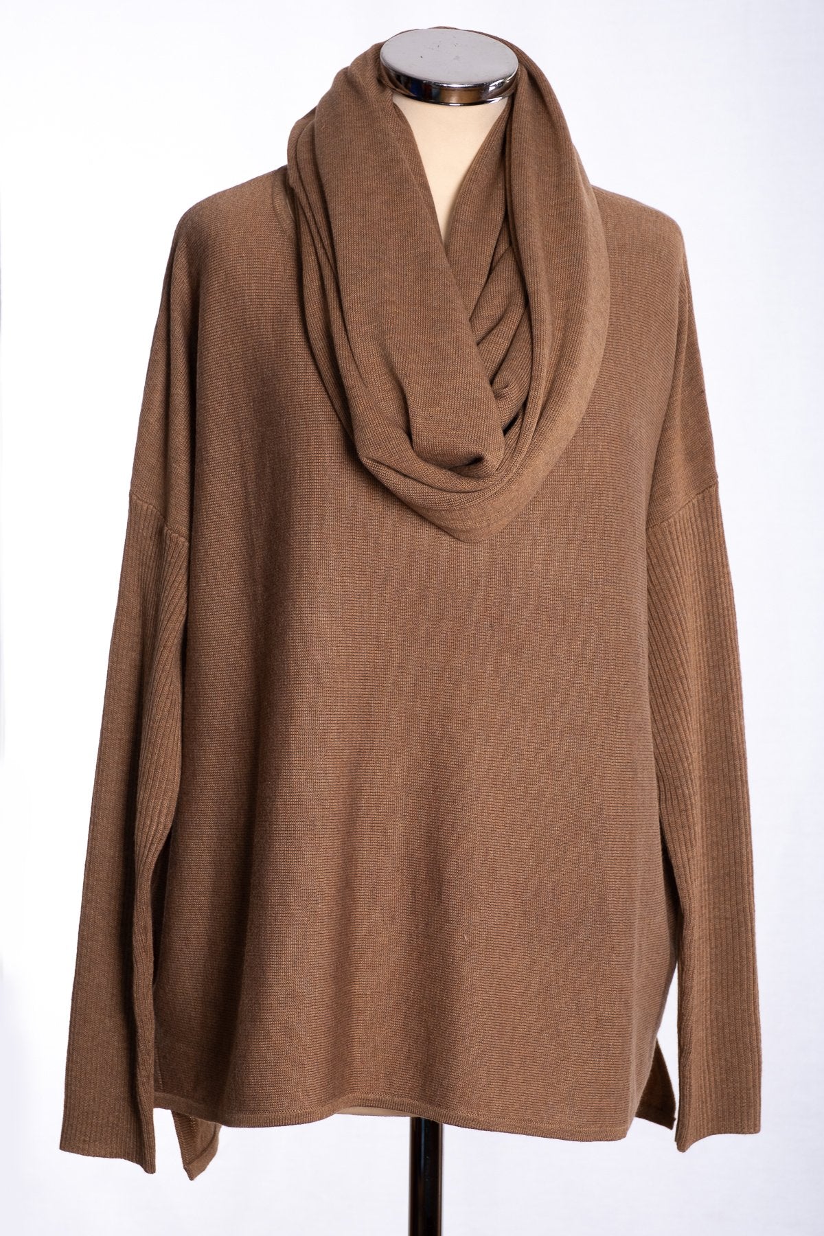 Ginger Toby bow backed jumper, camel, view with snood