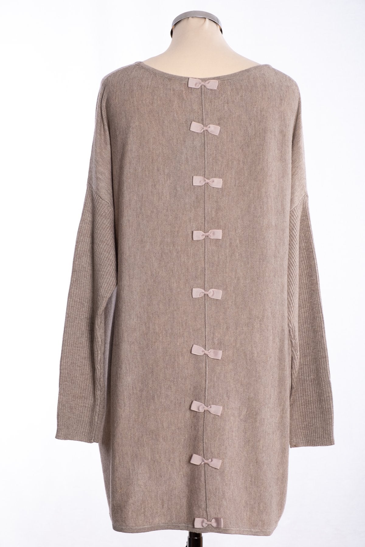 Ginger Toby bow backed tunic, oatmeal, rear view