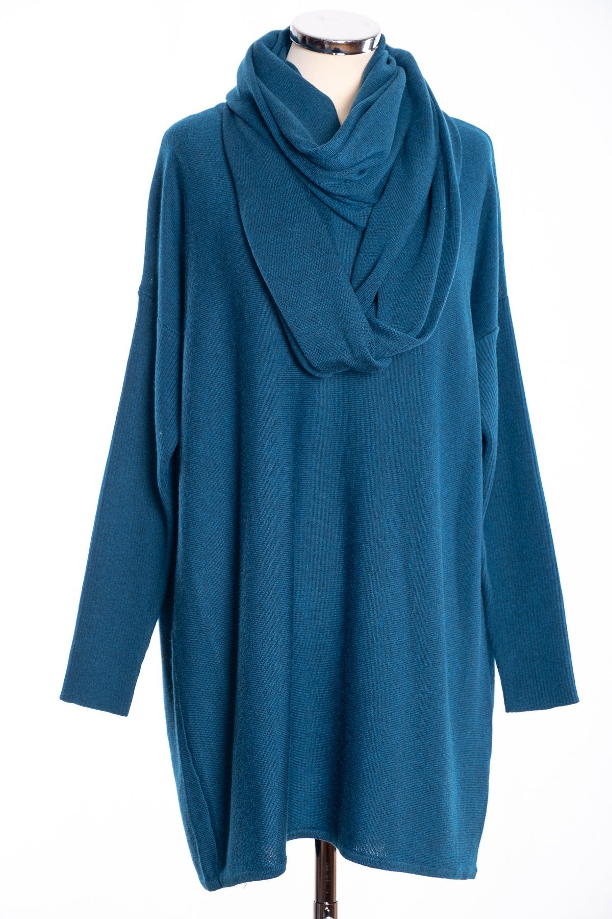 Ginger Toby bow backed tunic, petrol, view with snood