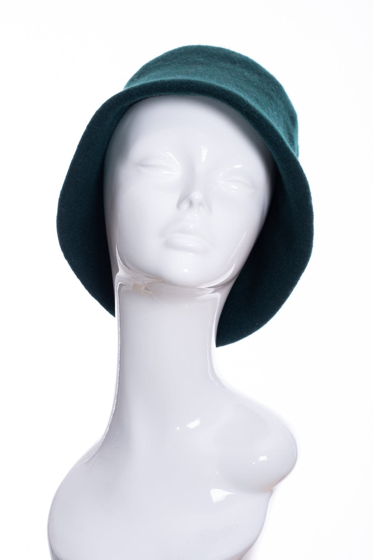 Kopka merino wool cloche hat, bottle green, front view
