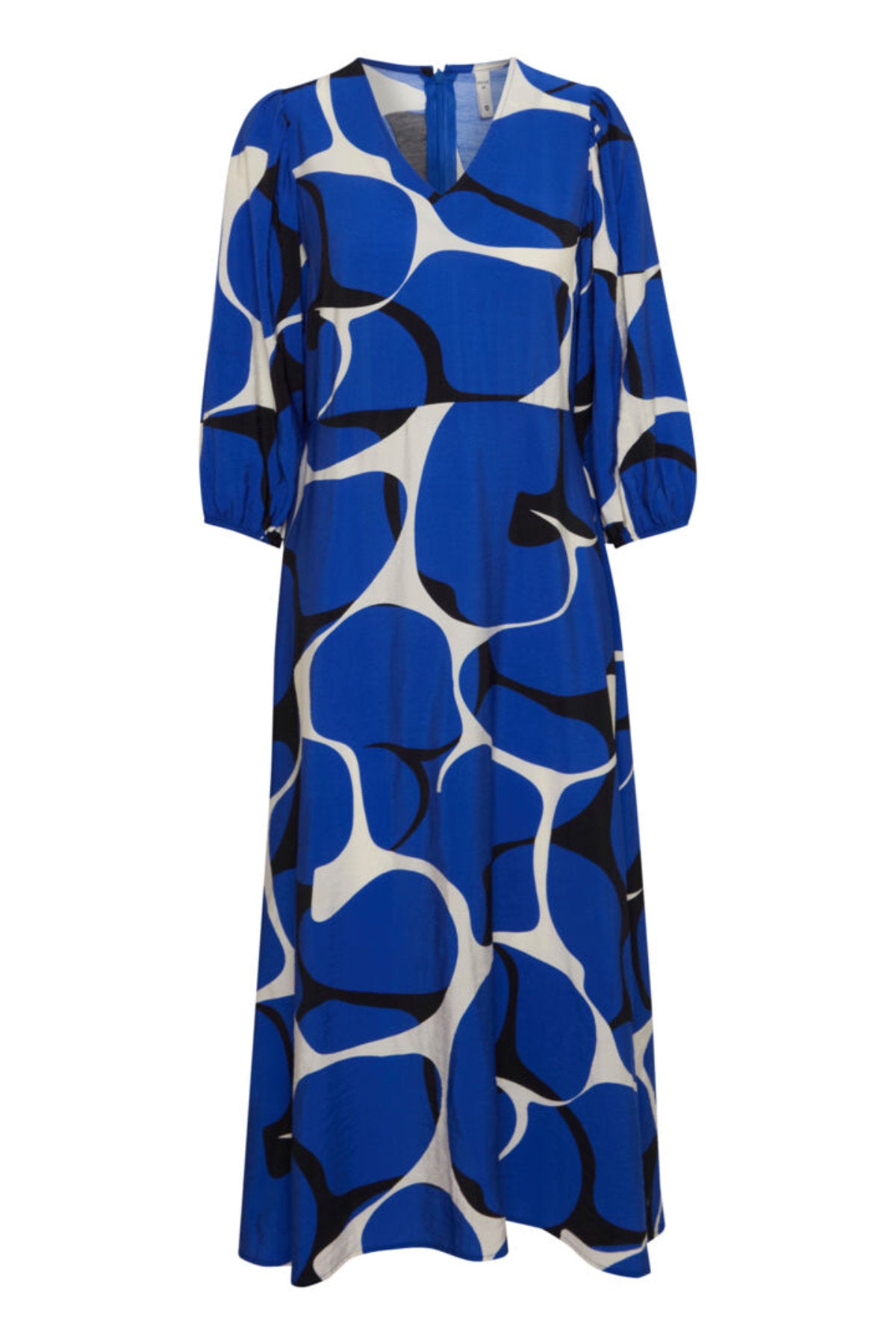 Scarlet dress, ultramarine