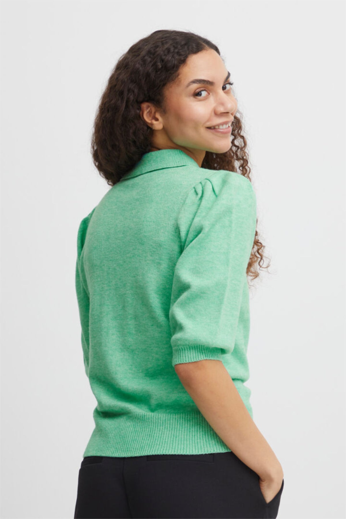 Nonina jumper, Ming green