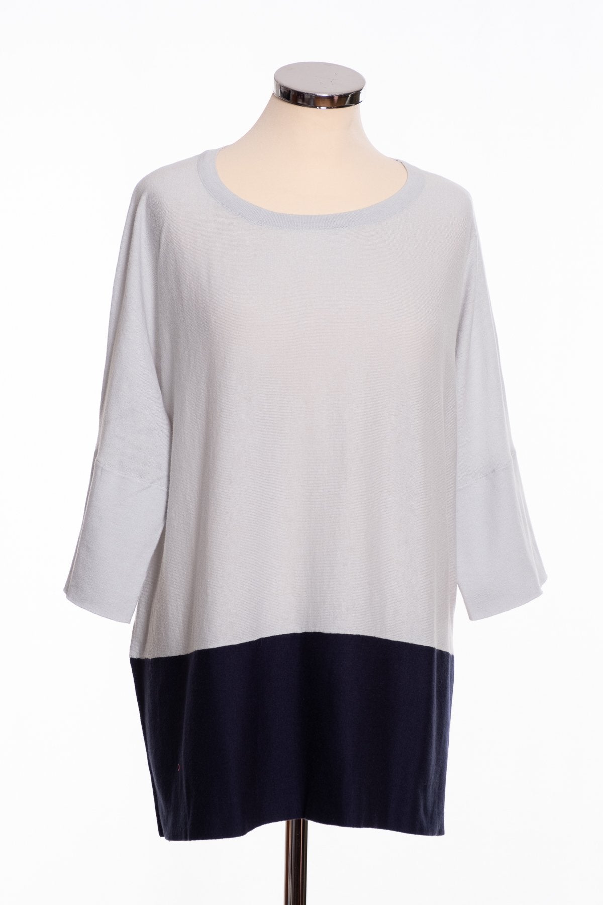 Ginger Toby Joss colour block jumper, mint and navy, front view