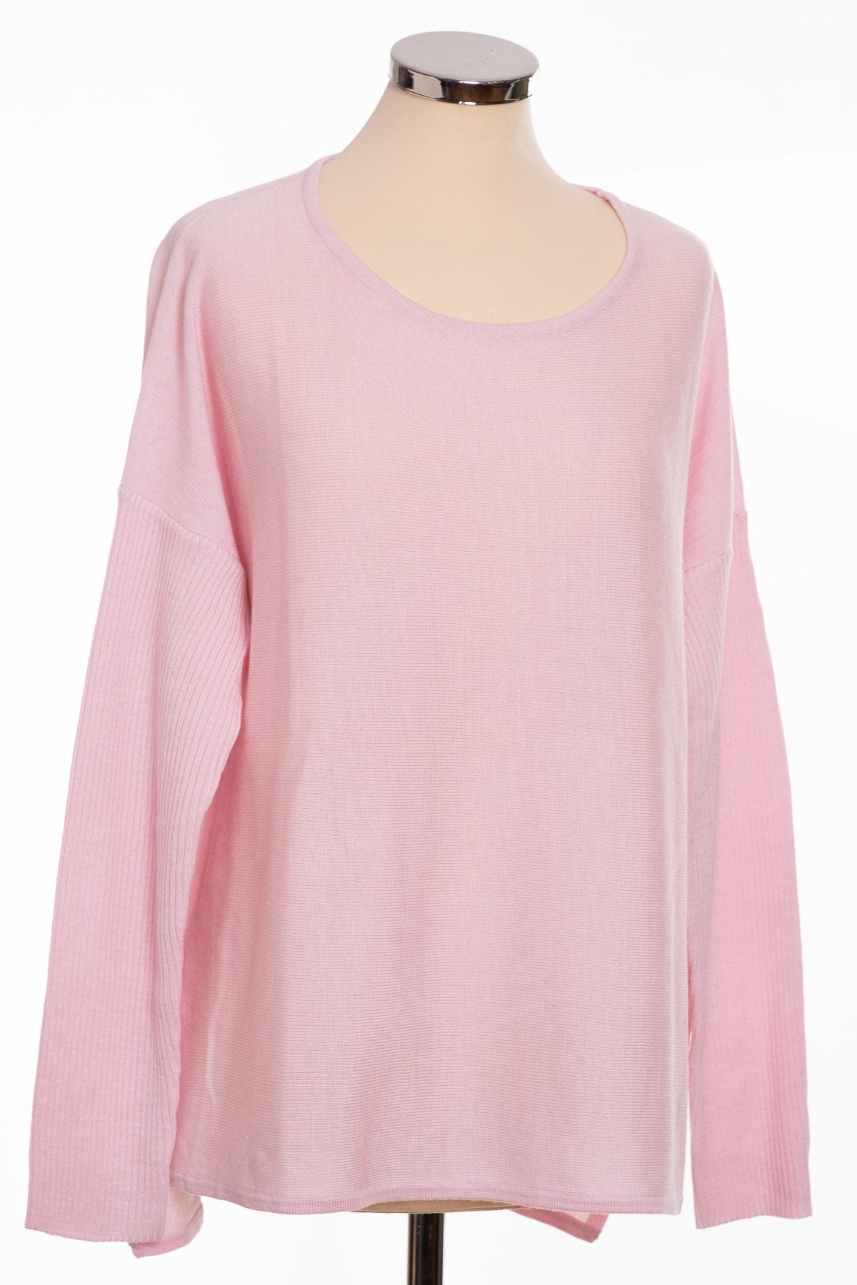 Ginger Toby bow back jumper, baby pink, front view