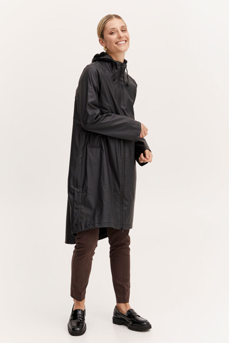 Avan flat front long raincoat, black
