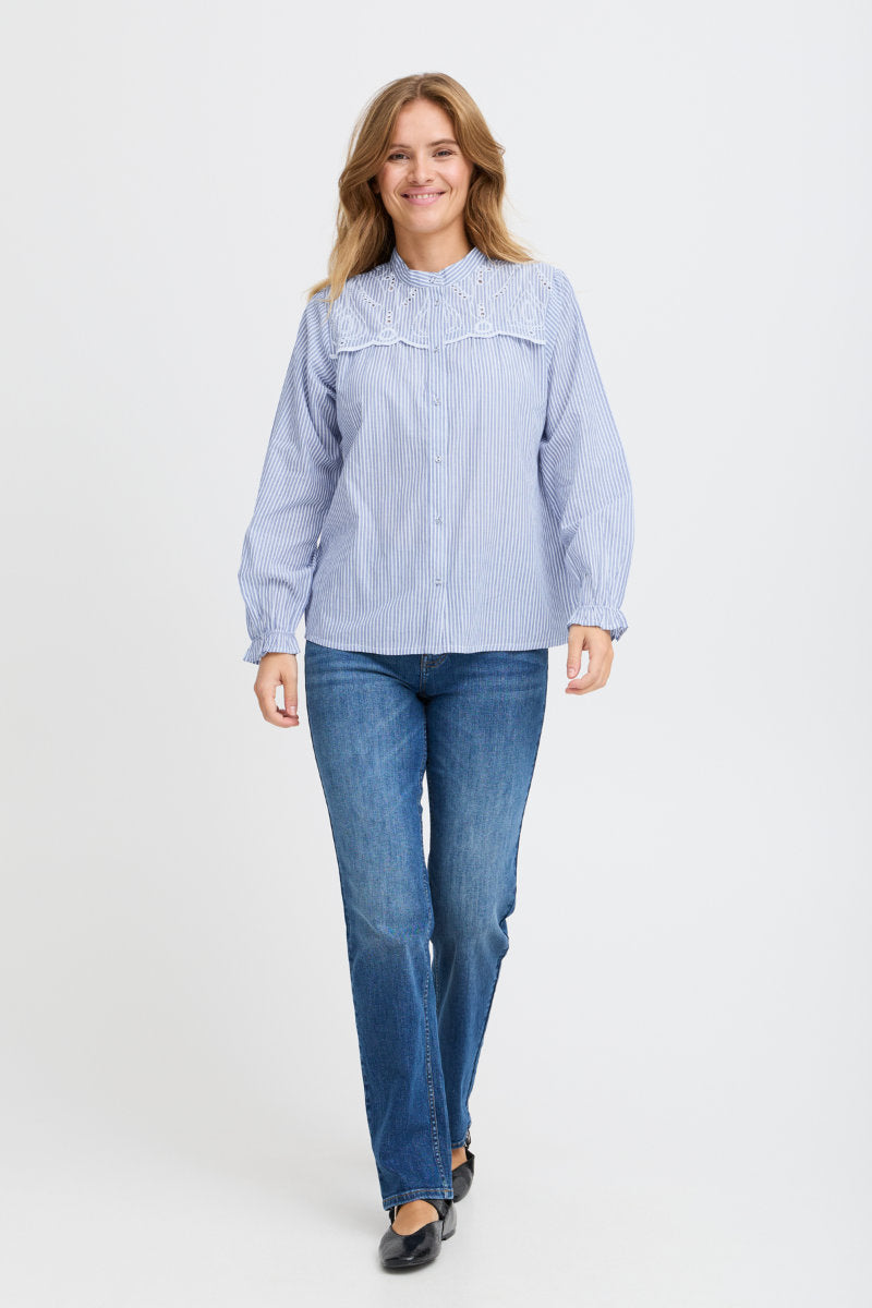 Lydia shirt, powder blue