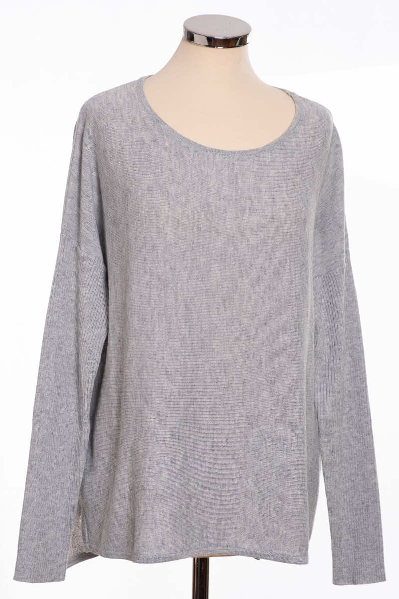 Bow back jumper, silver