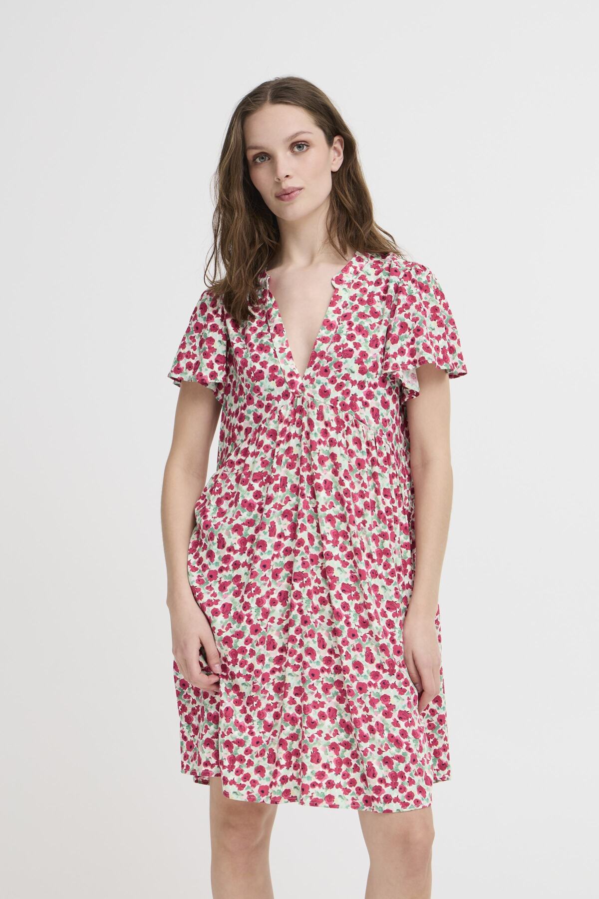 Aya short, cherry