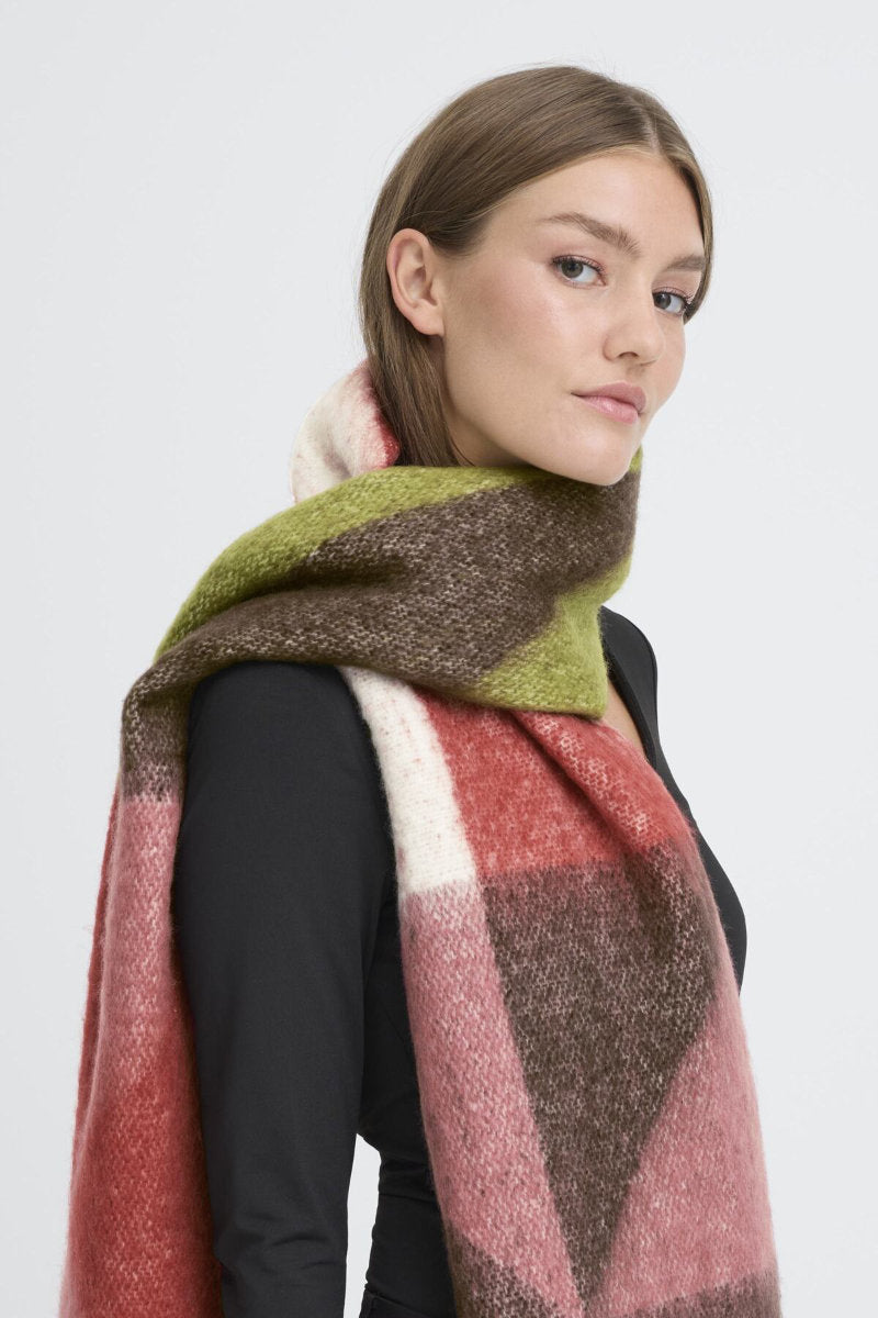 Malfrid scarf, russet olive