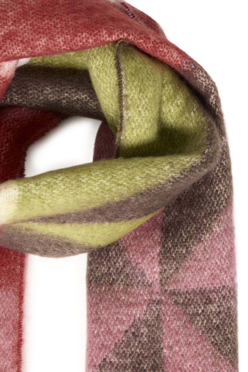 Malfrid scarf, russet olive