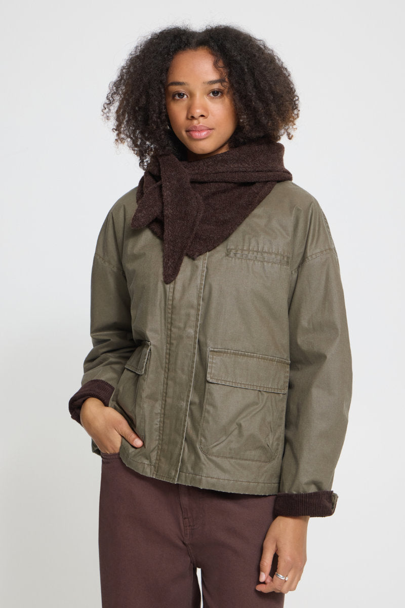 Gry triangle scarf, coffee