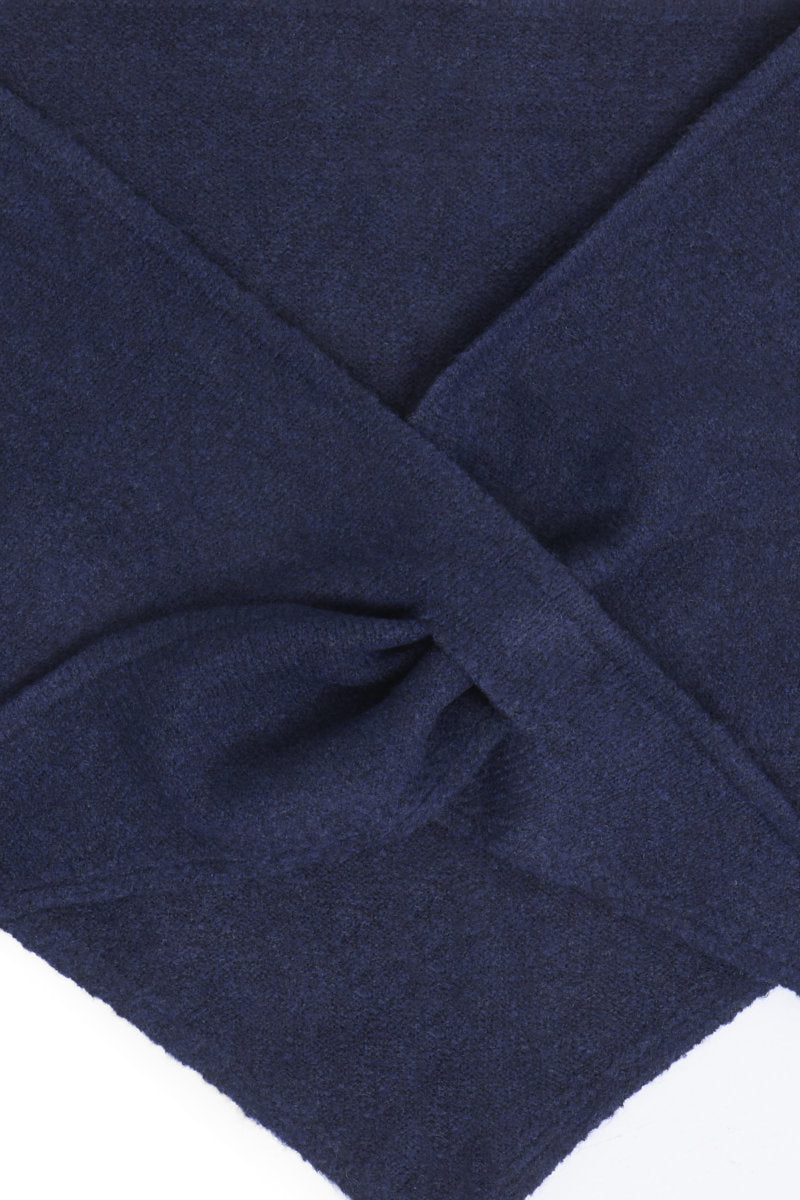 Gry triangle scarf, navy