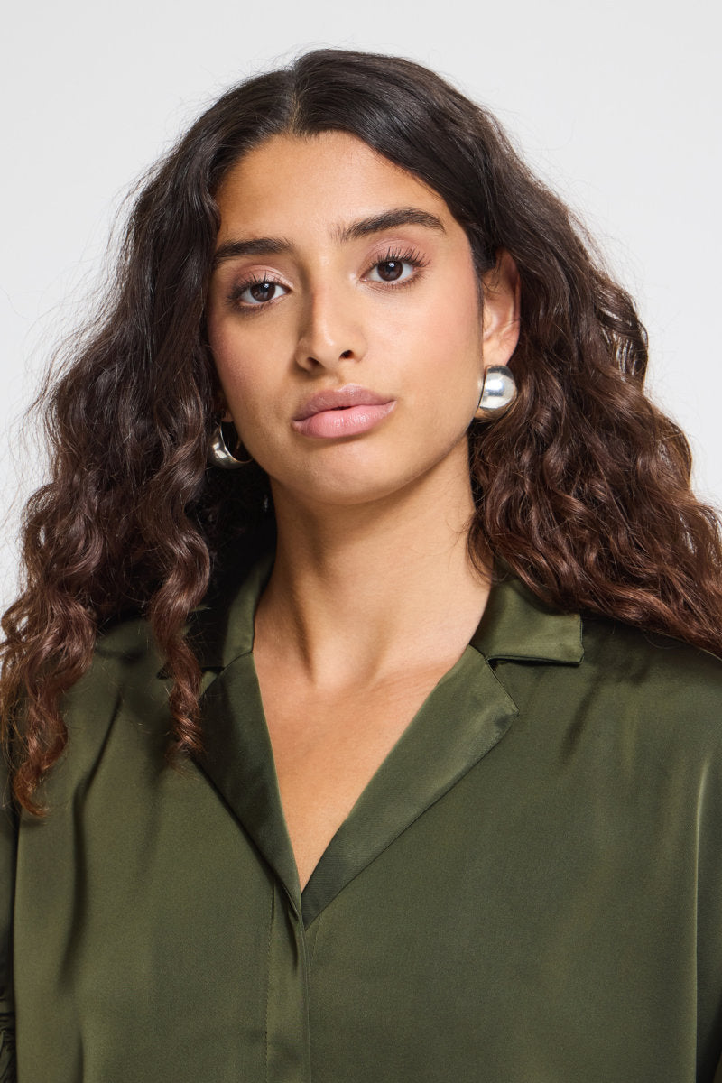 Letta blouse, dark olive
