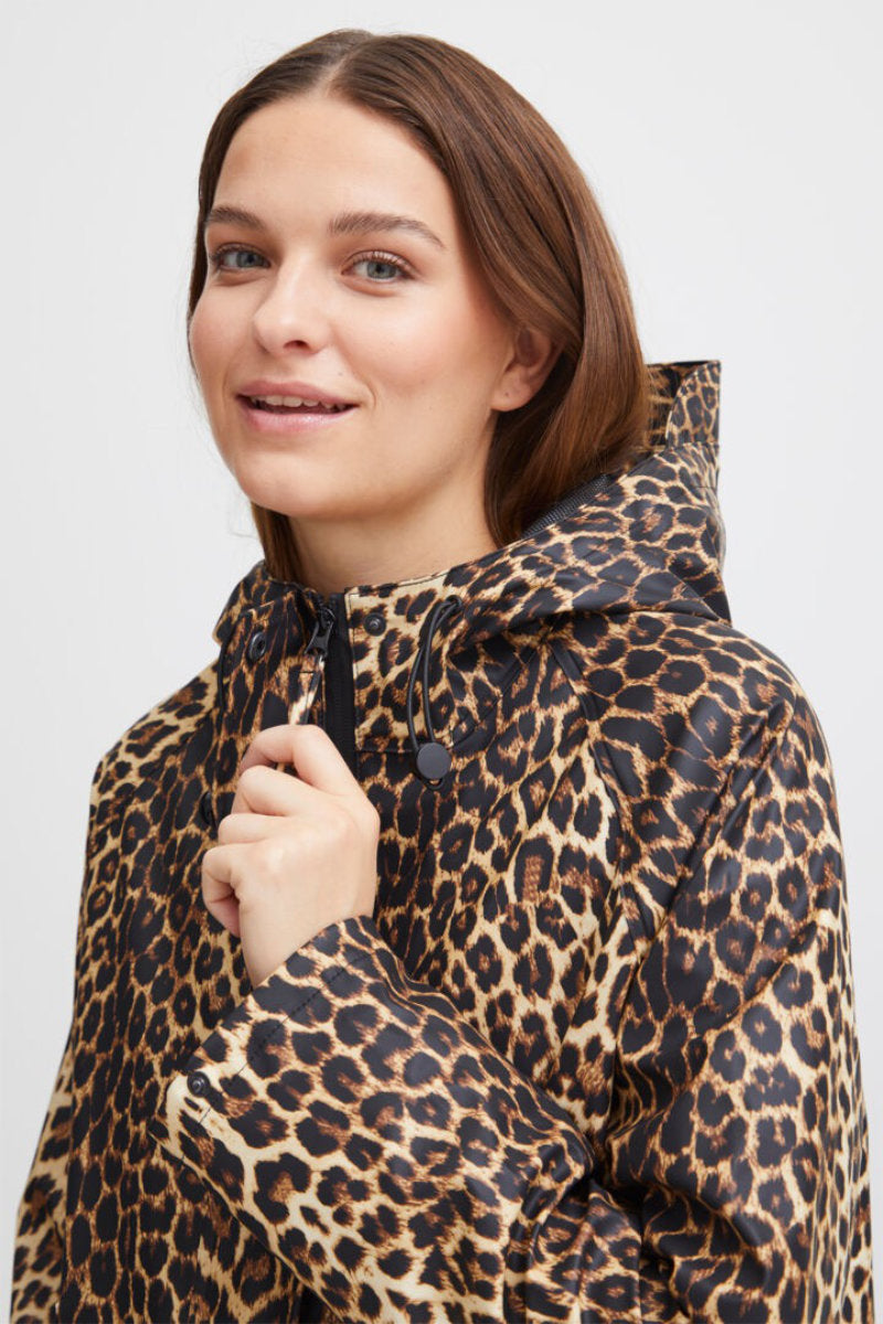 Avan long raincoat, leopard