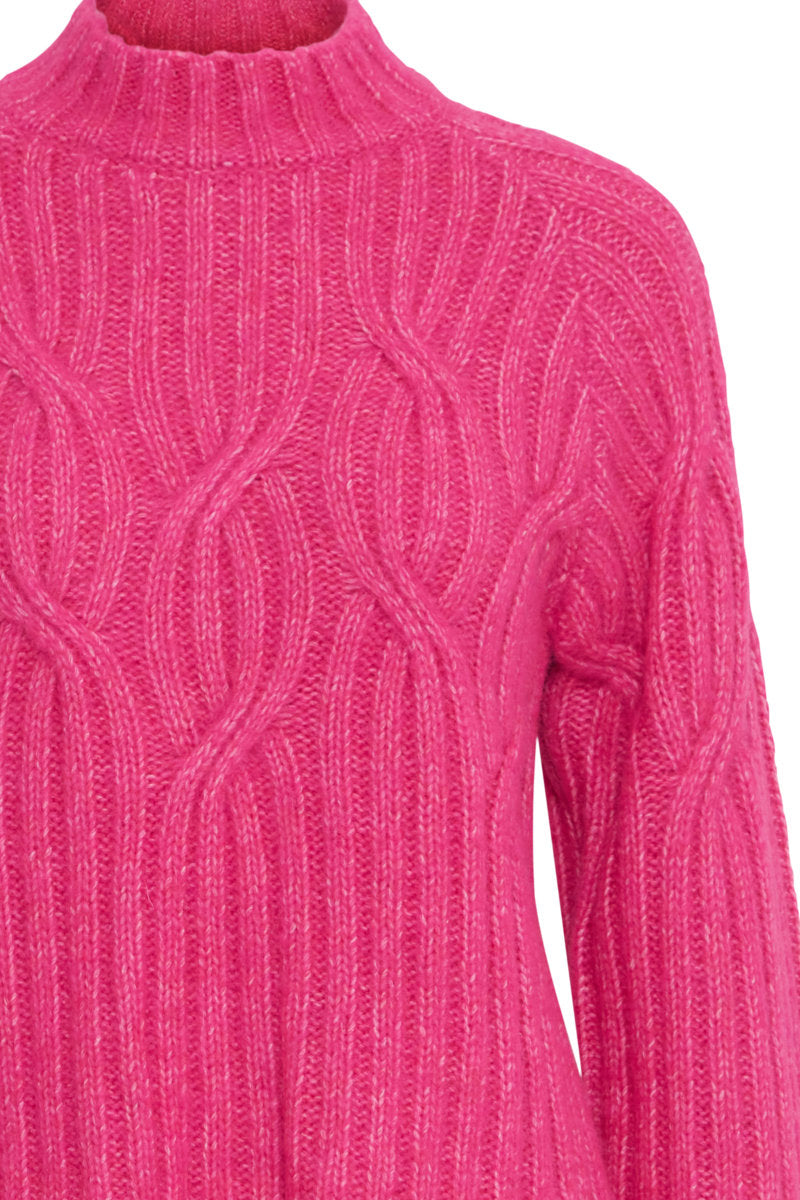 Omicka cable knit jumper, fuchsia