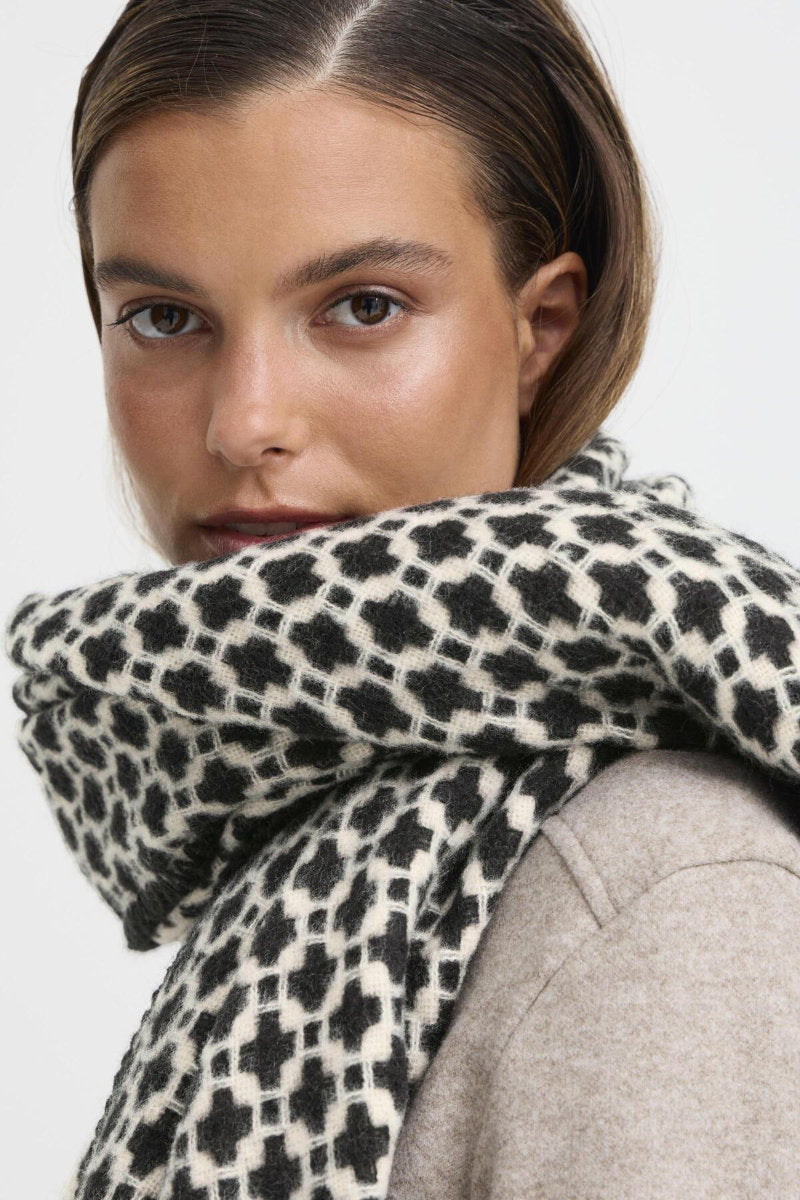 Wedot scarf, black