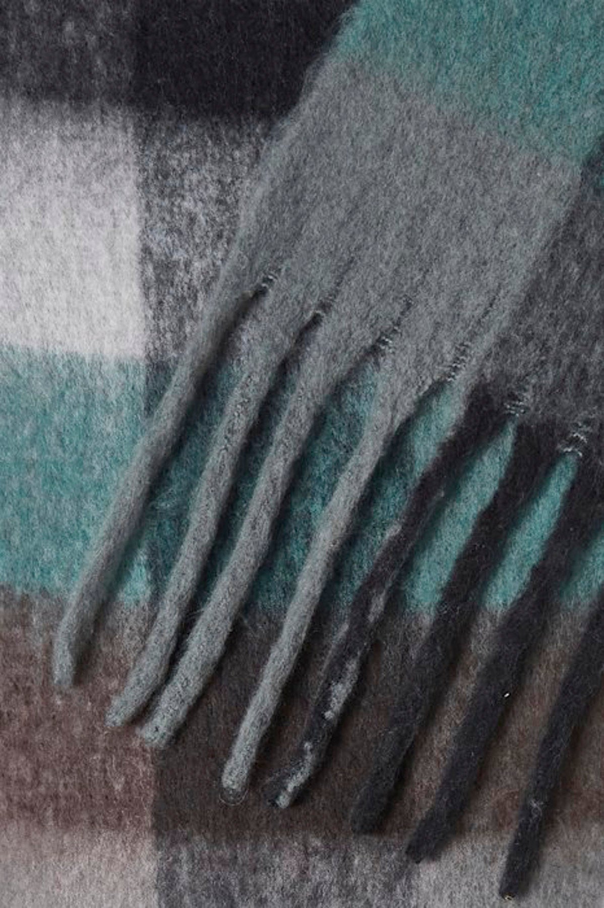 Whita fluffy scarf, Grey teal