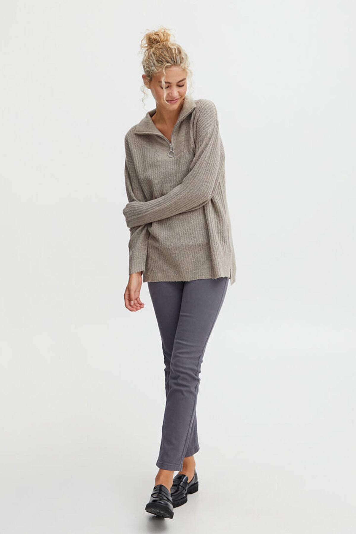 Nora zipped jumper, cement