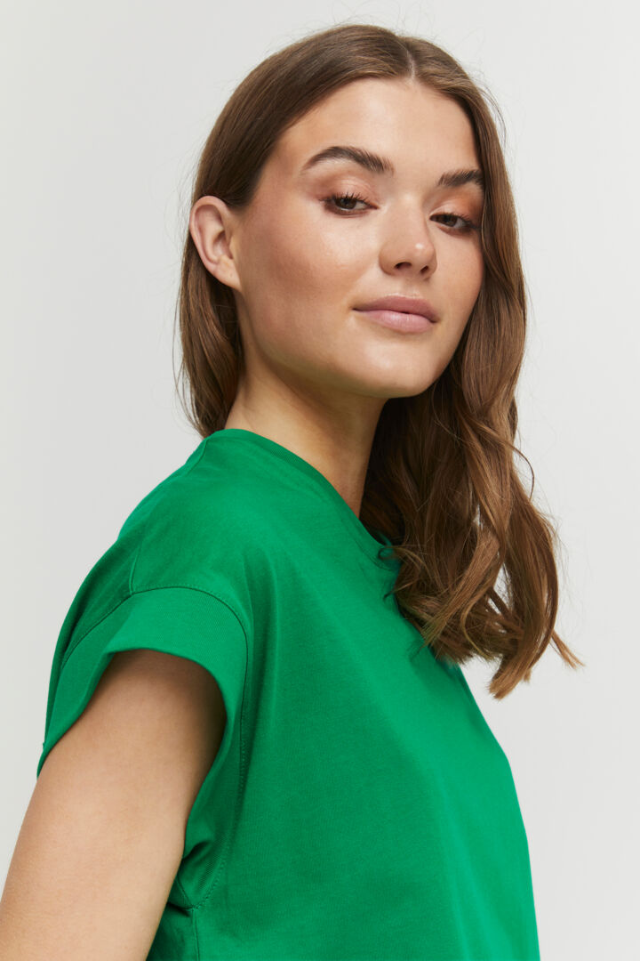 Safa tee shirt, jelly bean