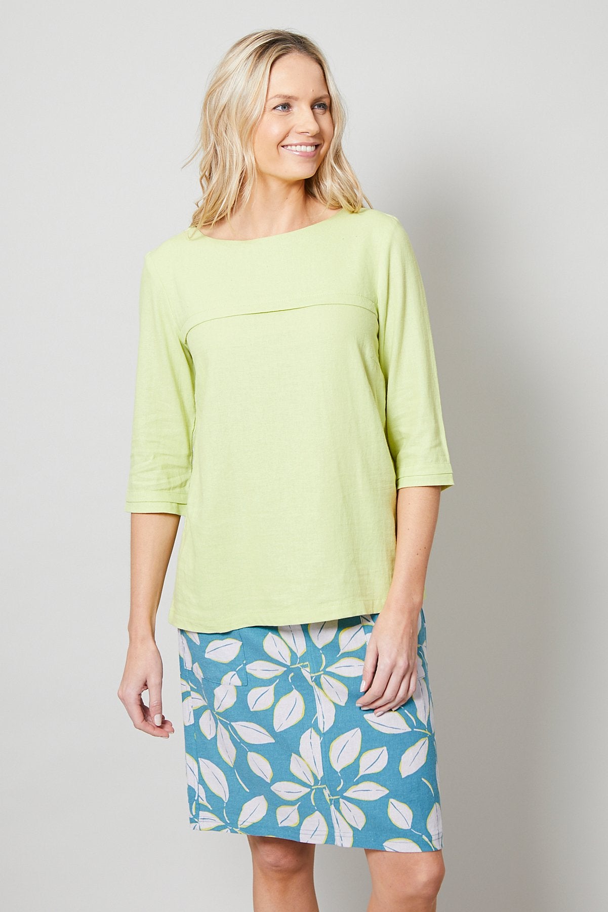 Lily and Me Pocket skirt, light teal, front view