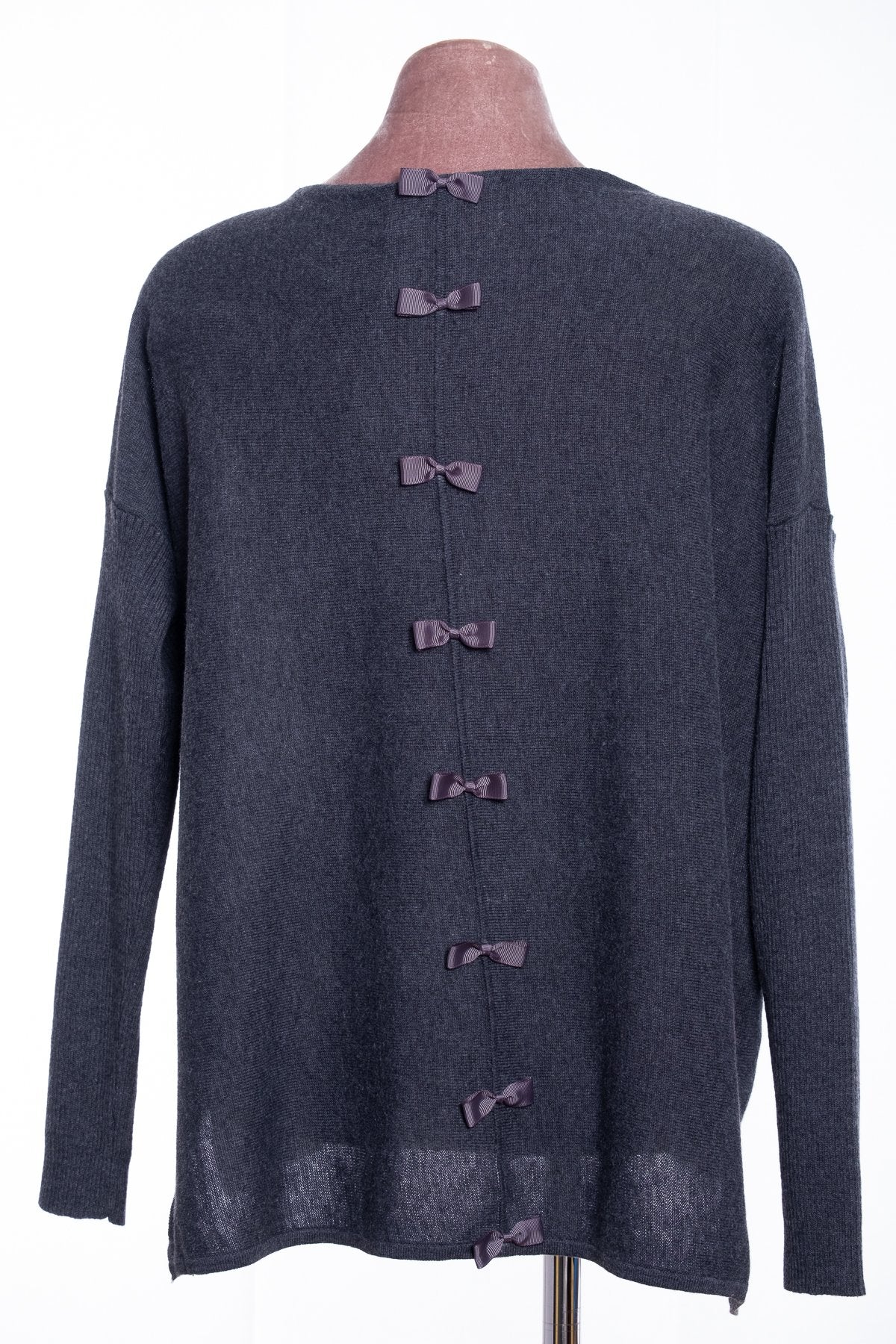 Ginger Toby bow backed jumper, charcoal, rear view