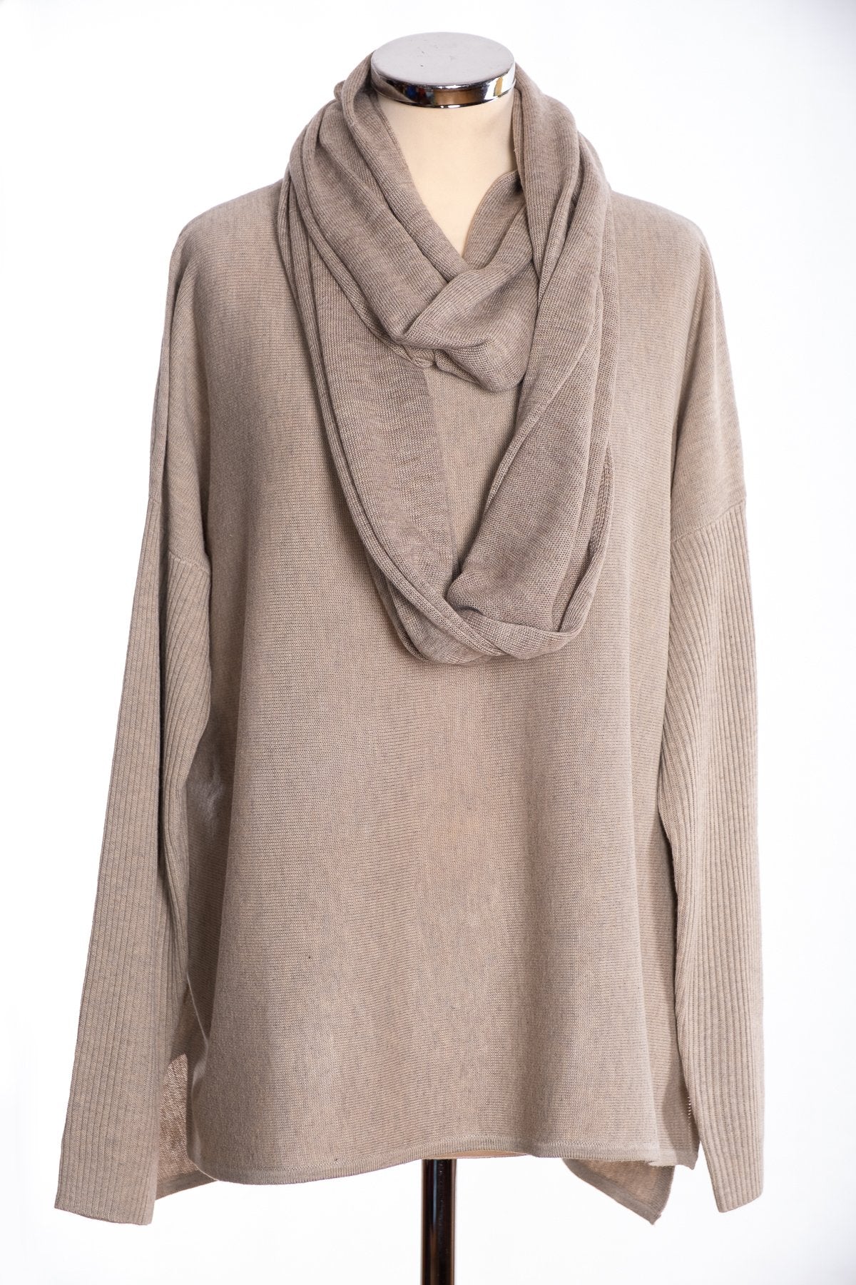 Ginger Toby bow backed jumper, oatmeal, view with snood