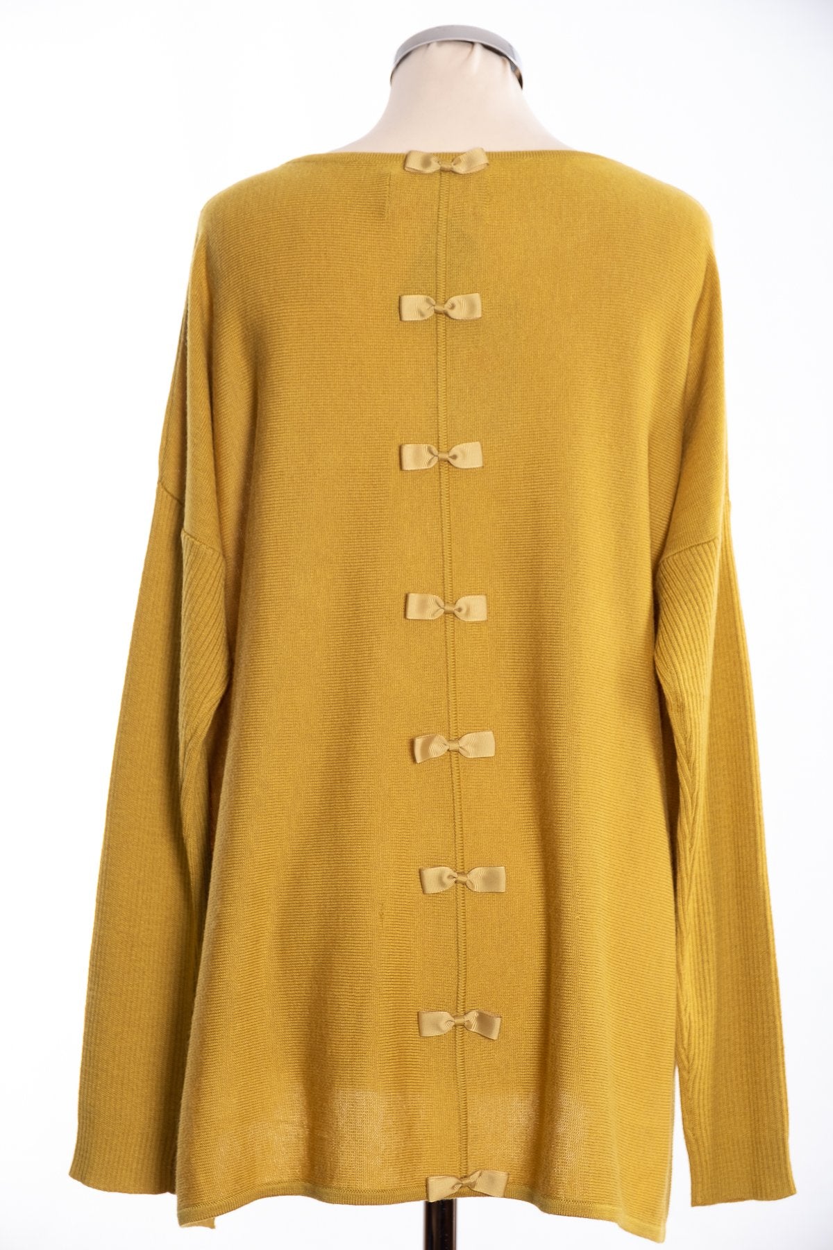 Ginger Toby bow backed jumper, mustard, rear view