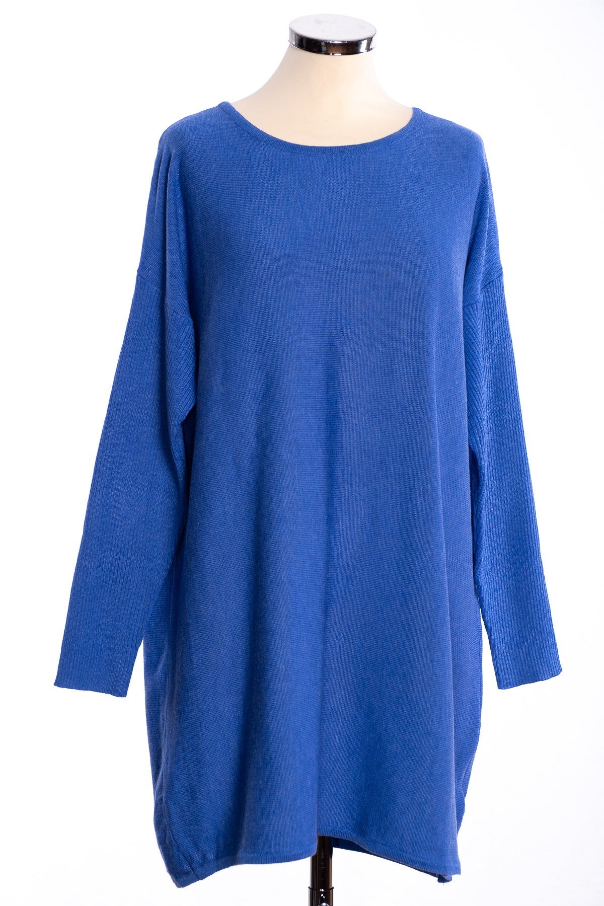 Ginger Toby bow backed tunic, blue, front view